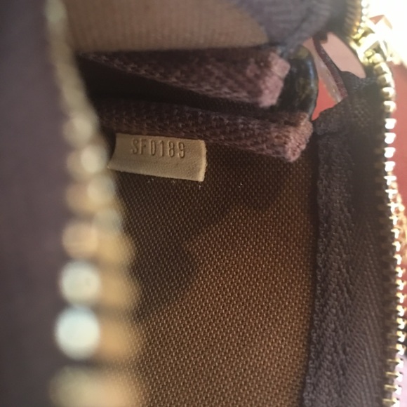 Sold 🅿️New Louis Vuitton Monogram Mini Pochette - Picture 7 of 8